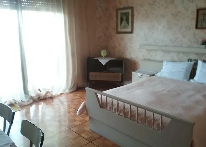 Maisonette Afroditi Дом отдыха Переа